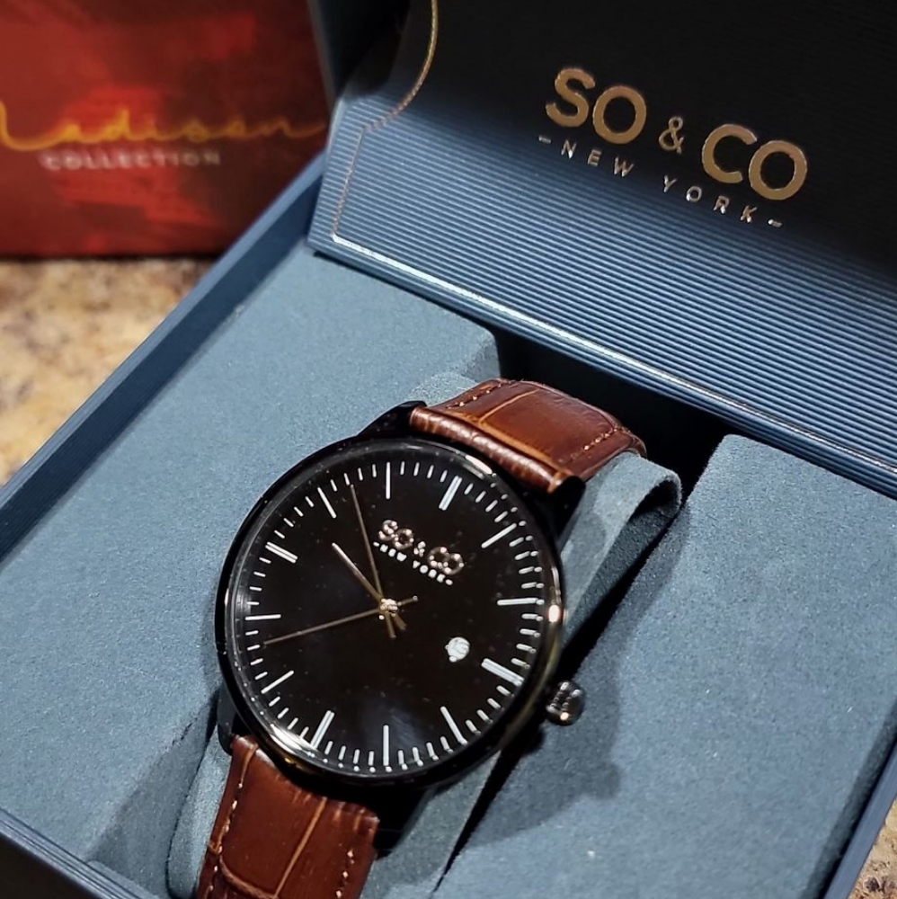 NWOT SO & CO NY Men's Classic Black Dial, Black Case, Brown Strap Watch 40mm
